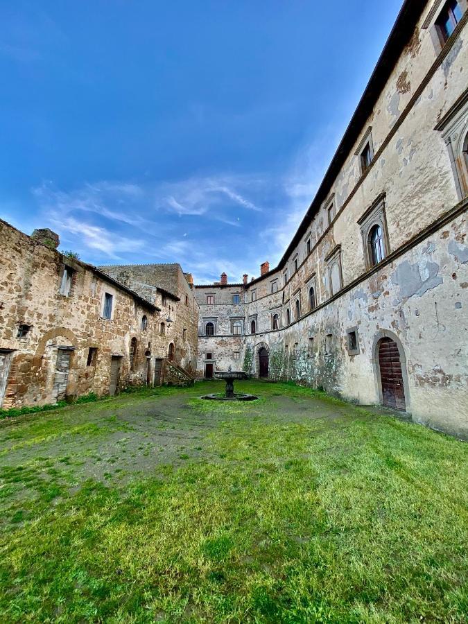 Casa Vacanze La Piazzetta Del Castello Montecalvello Ngoại thất bức ảnh